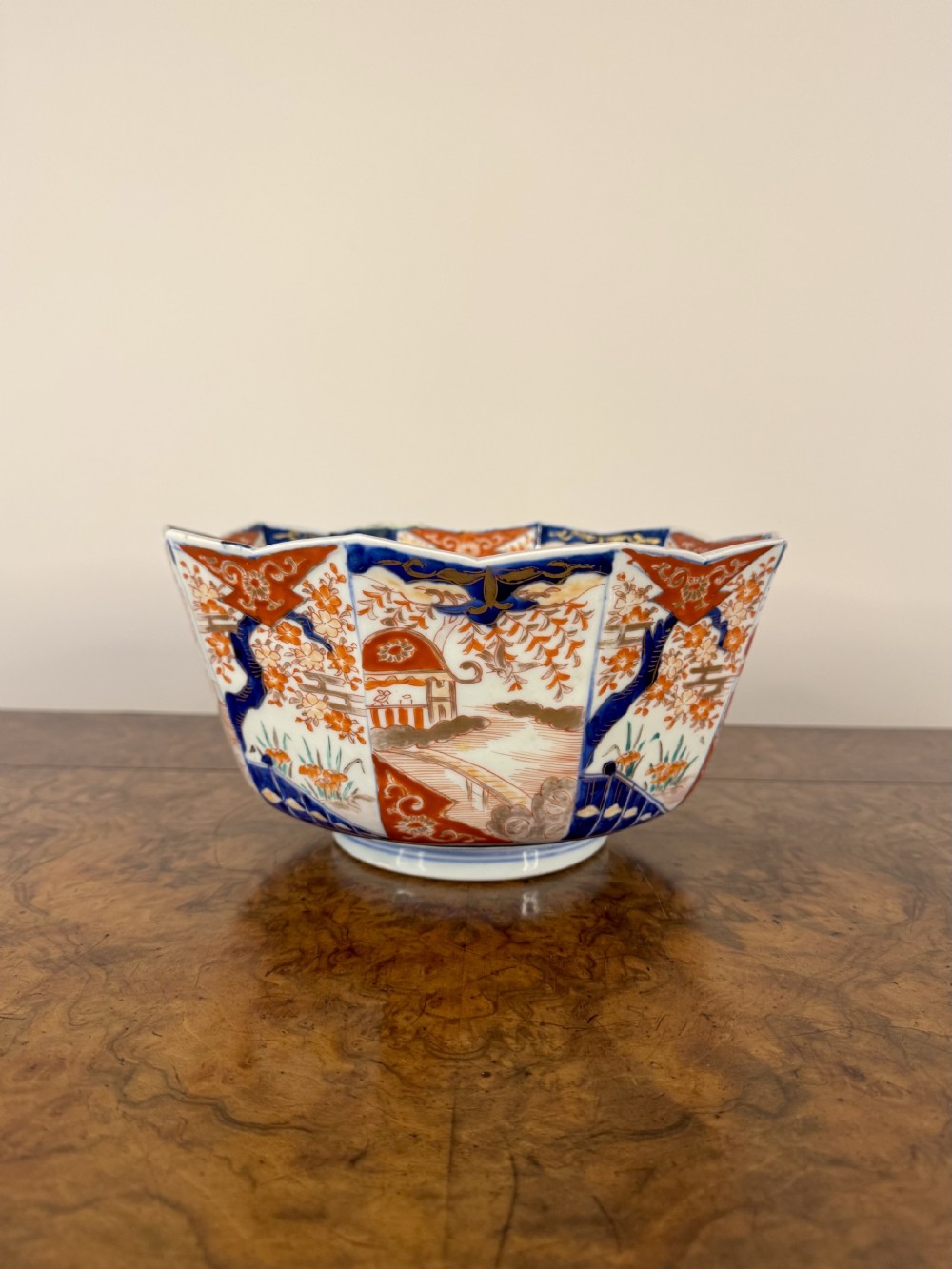 Fantastic quality antique Japanese imari unusual shaped large bowl