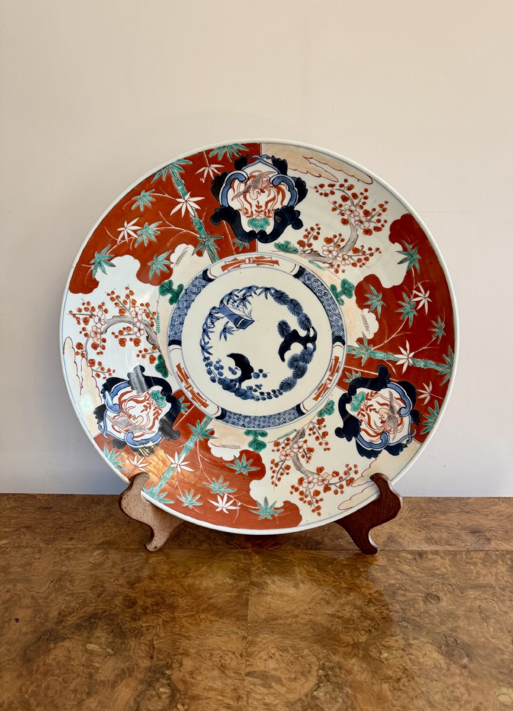 Quality antique Japanese imari charger 