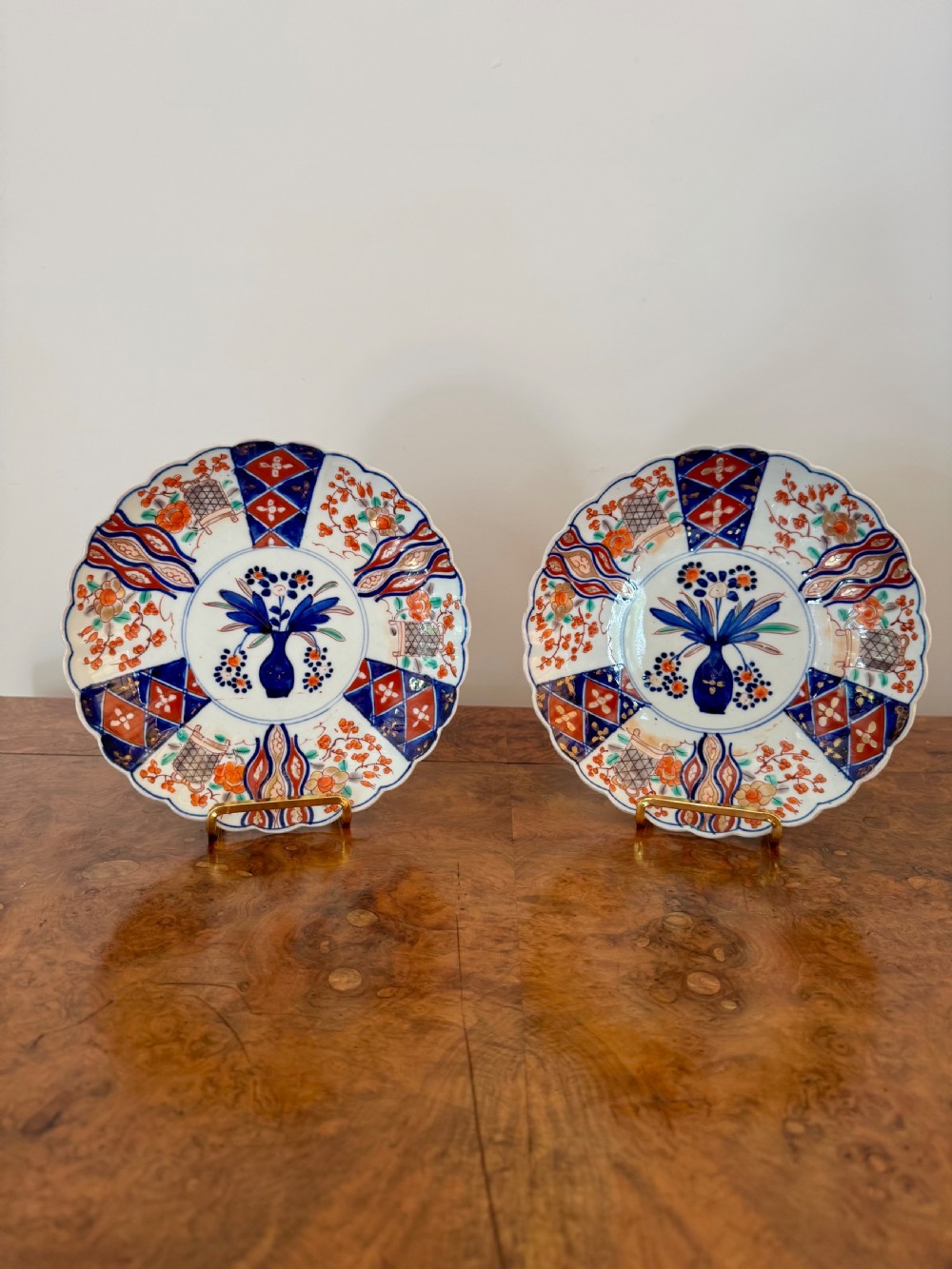 Lovely quality pair of antique Japanese Imari plates 