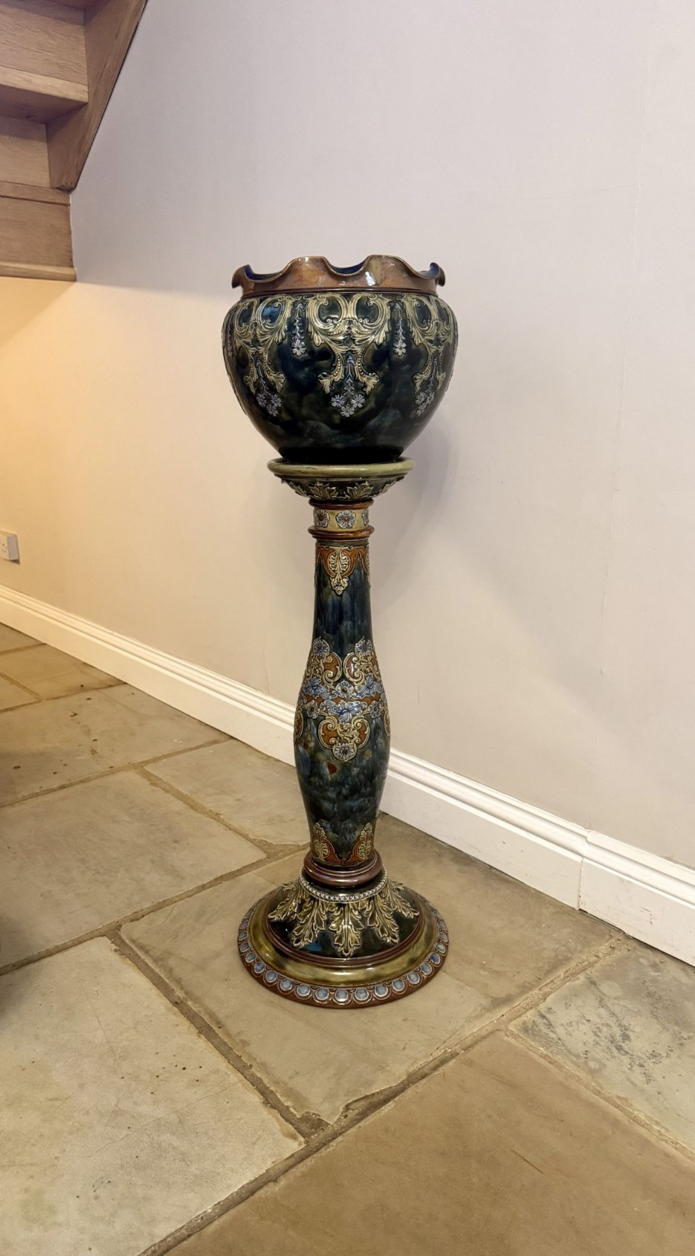 Superb quality Art Nouveau Royal Doulton stoneware jardiniere and stand 