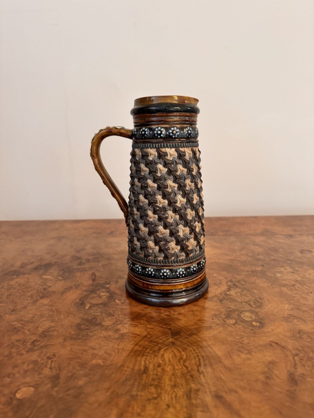 Stunning quality antique Victorian Doulton Lambeth jug 