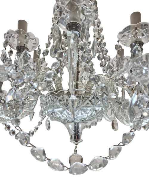 AN ENGLISH TWELVE LIGHT CUT GLASS CHANDELIER - ADDITIONAL PHOTO 2