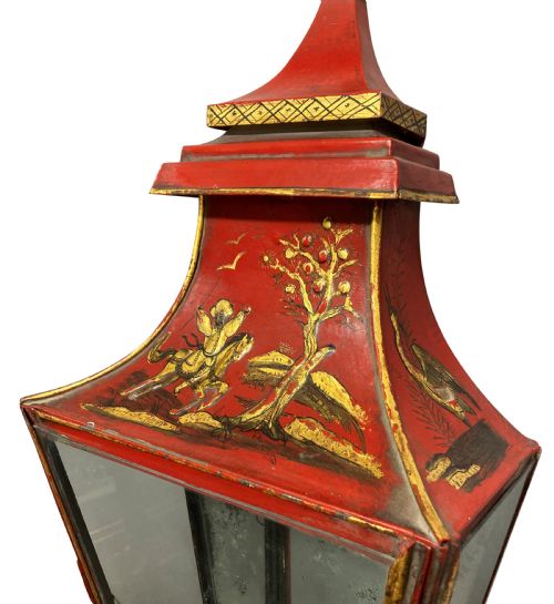 AN IMPRESSIVE PAIR OF REGENCY STYLE SCARLET JAPANNED WALL LANTERNS - ADDITIONAL PHOTO 8