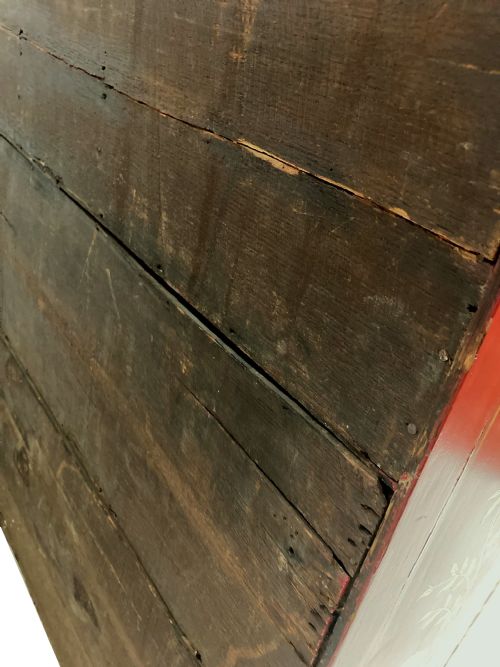 A GEORGE III SCARLET GILTJAPANNED DESK - ADDITIONAL PHOTO 2