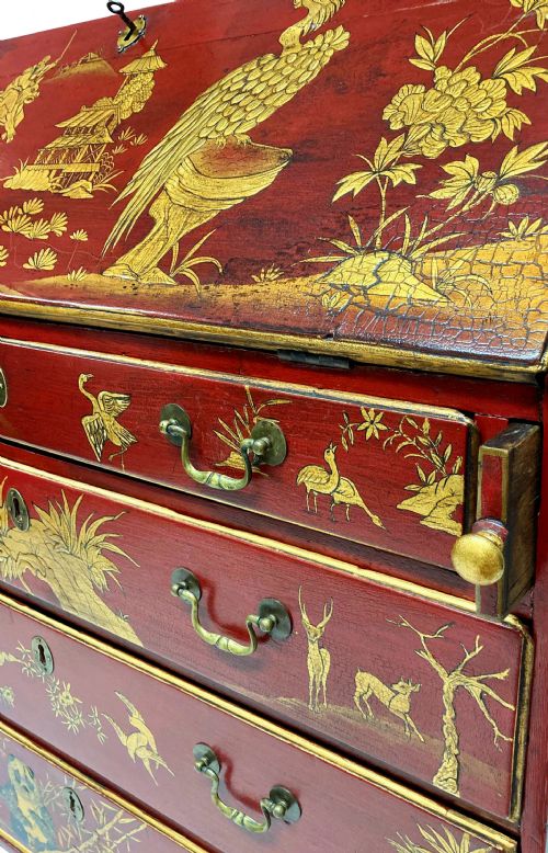 A GEORGE III SCARLET GILTJAPANNED DESK - ADDITIONAL PHOTO 8