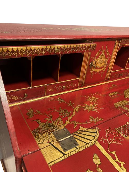 A GEORGE III SCARLET GILTJAPANNED DESK - ADDITIONAL PHOTO 9