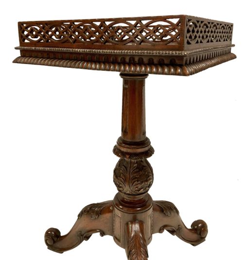 A PAIR OF FINE CHIPPENDALE STYLE MAHOGANY WINE TABLES - ADDITIONAL PHOTO 3
