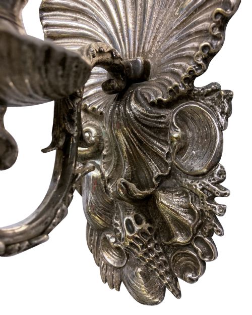 A PAIR OF ENGLISH SILVER GROTTO SCONCES - ADDITIONAL PHOTO 5