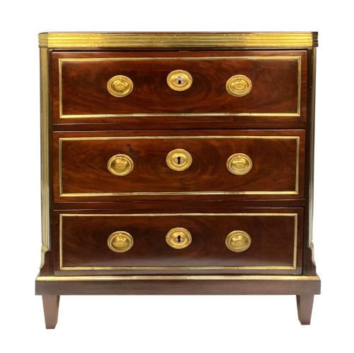 An Early Xix Century Russian Commode