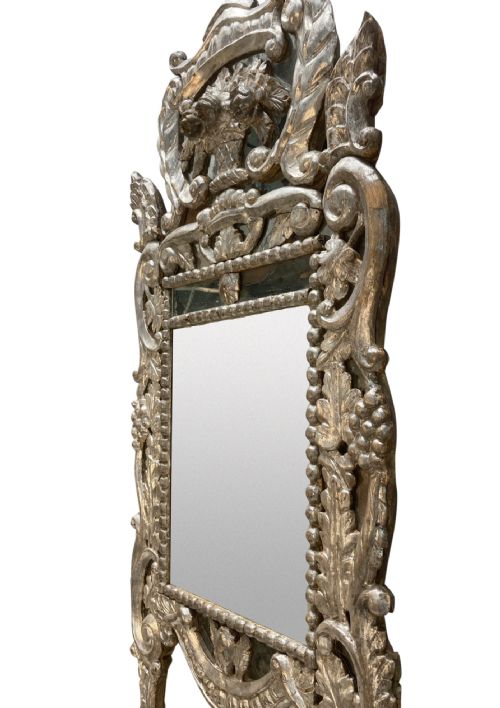 A VENETIAN XVIII CENTURY SILVERLEAF MIRROR - ADDITIONAL PHOTO 3