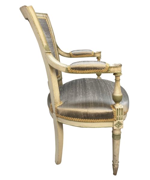 A PAIR OF FRENCH DIRECTOIRE STYLE PAINTED ARMCHAIRS - ADDITIONAL PHOTO 2