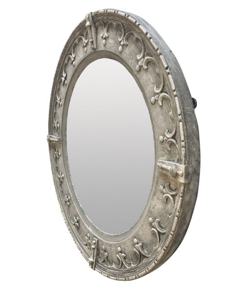 AN ENGLISH CIRCULAR GOTHIC MIRROR IN OAK GESSO - ADDITIONAL PHOTO 1