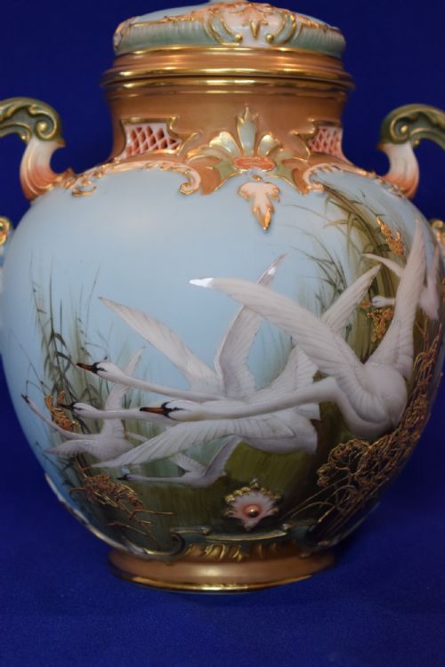 ROYAL WORCESTER POT POURRI FLYING SWANS BY C BALDWYN - ADDITIONAL PHOTO 4