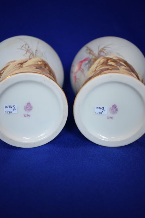 ROYAL WORCESTER PAIR OF VASES SIGNED W POWELL - ADDITIONAL PHOTO 4