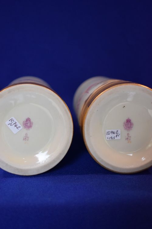 ROYAL WORCESTER PAIRS OF VASES SIGNED G JOHNSON - ADDITIONAL PHOTO 3
