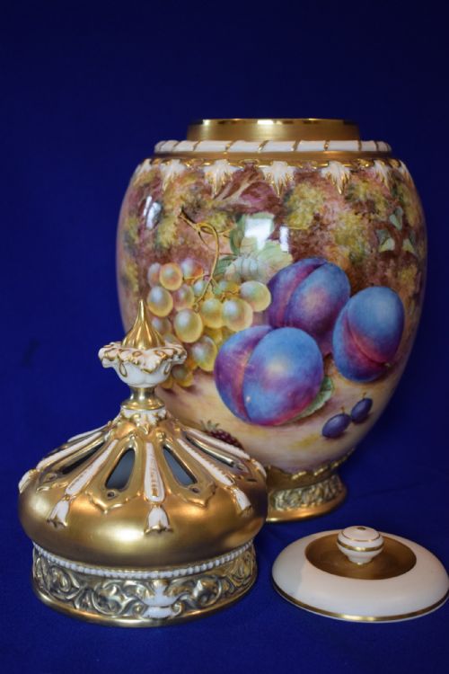 ROYAL WORCESTER PAINTED FRUIT 3 PIECE POT POUR SIGNED FREEMAN - ADDITIONAL PHOTO 3