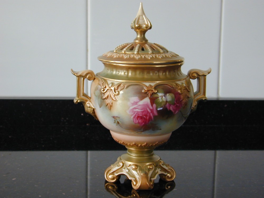 Royal Worcester artist signed pot pourri vase and cover
