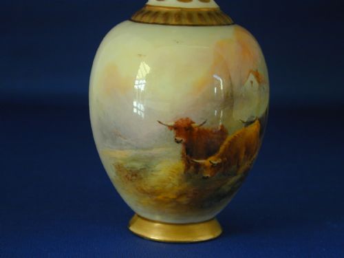 ROYAL WORCESTER VASE HIGHLAND CATTLE SIGNED HARRY STINTON - ADDITIONAL PHOTO 3