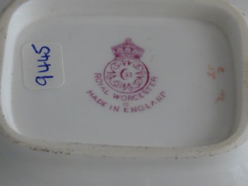 ROYAL WORCESTER FRUIT DECORATED BON BON DISH - ADDITIONAL PHOTO 2