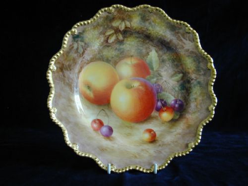 royal worcester fruit decorated star edge dessert plate by ayrton - CATEGORY: ANTIQUE PLATES - DATED 1950