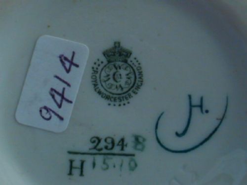 ROYAL WORCESTER LARGE VASE AND COVER DECORATED ROSES ARTIST SIGNED - ADDITIONAL PHOTO 3