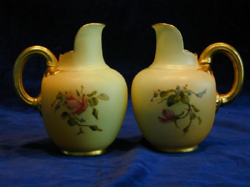 ROYAL WORCESTER PAIR OF FLAT BACK JUGS - ADDITIONAL PHOTO 1