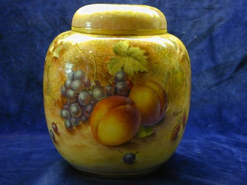 royal worcester fruit painted ginger jar by freeman - CATEGORY: ANTIQUE CERAMICS - DATED 1960