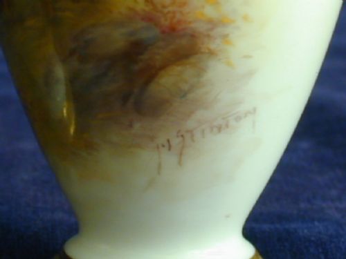 A PAIR OF ROYAL WORCESTER VASES BY H STINTON - ADDITIONAL PHOTO 2