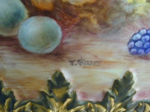 ROYAL WORCESTER ARTIST SIGNED FRUIT DECORATED VASE AND COVER - ADDITIONAL PHOTO 6