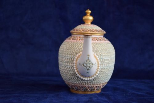 ROYAL WORCESTER RETICULATED TEAPOT BY GEORGE OWEN - ADDITIONAL PHOTO 2