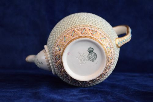 ROYAL WORCESTER RETICULATED TEAPOT BY GEORGE OWEN - ADDITIONAL PHOTO 6