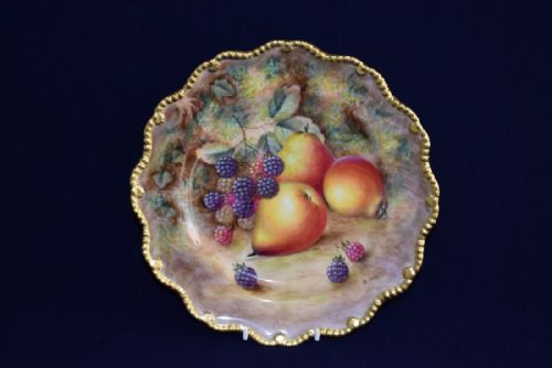 royal worcester fruit decorated dessert plate by ayrton - CATEGORY: ANTIQUE CERAMICS - DATED 1960