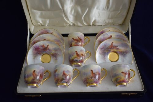 royal worcester cased coffee set decorated with grouse by james stinton - CATEGORY: ANTIQUE CERAMICS - DATED 1930