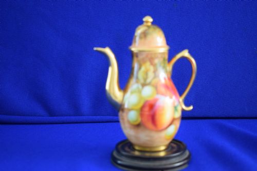 royal worcester fruit painted miniature coffee pot - CATEGORY: ANTIQUE CERAMICS - DATED 1950
