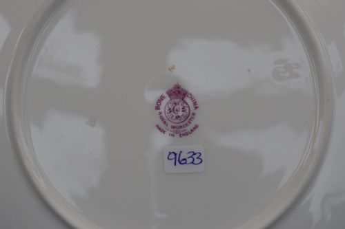 ROYAL WORCESTER FRUIT PAINTED CABINET PLATE SIGNED SEBRIGHT - ADDITIONAL PHOTO 2