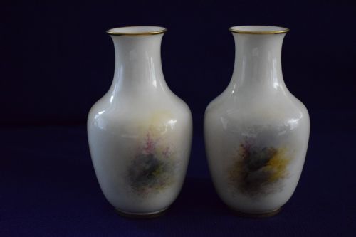 ROYAL WORCESTER PAIR OF VASES SIGNED H STINTON - ADDITIONAL PHOTO 3