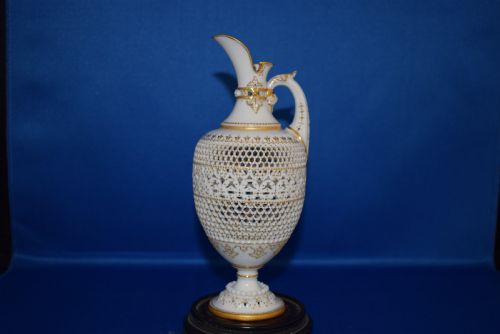 royal worcester reticulated ewer signed george owen - CATEGORY: ANTIQUE CERAMICS - DATED 1910