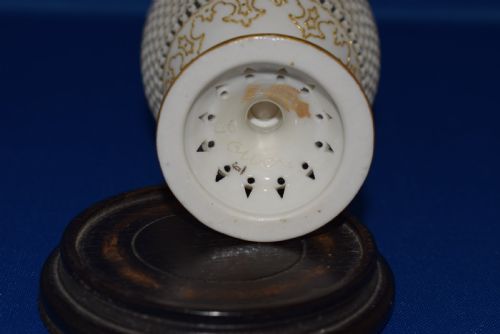 ROYAL WORCESTER RETICULATED EWER SIGNED GEORGE OWEN - ADDITIONAL PHOTO 5