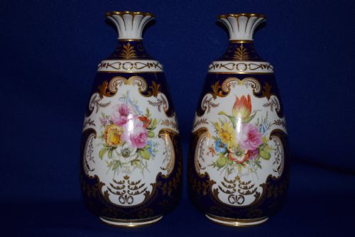 ROYAL CROWN DERBY PAIR OF HAND PAINTED AND ARTIST SIGNED VASES - ADDITIONAL PHOTO 1