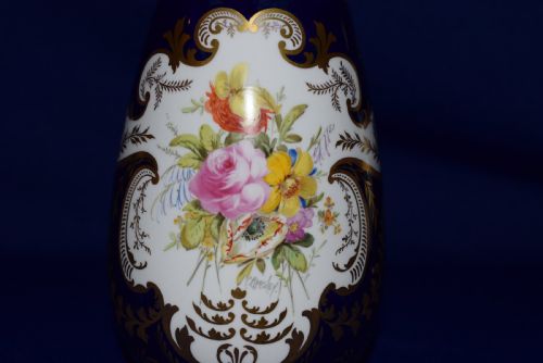 ROYAL CROWN DERBY PAIR OF HAND PAINTED AND ARTIST SIGNED VASES - ADDITIONAL PHOTO 2