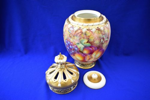 ROYAL WORCESTER 3 PIECE POT POURRI VASE PAINTED FRUIT BY FREEMAN - ADDITIONAL PHOTO 3