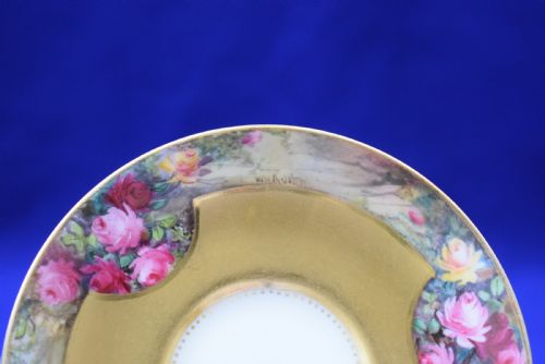 ROYAL WORCESTER ARTIST SIGNED CABINET CUPS AND SAUCERS - ADDITIONAL PHOTO 6