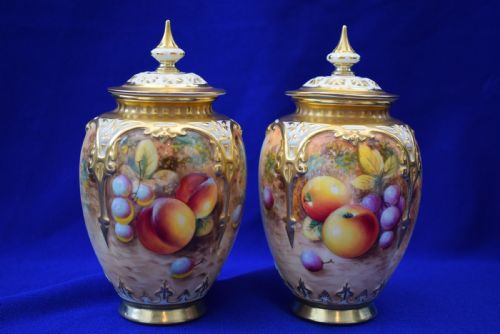 royal worcester pair of artist signed painted fruit pot pourri vases - CATEGORY: ANTIQUE VASES - DATED 1960
