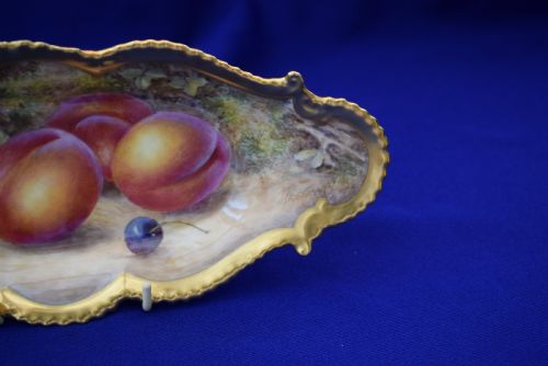 ROYAL WORCESTER PAINTED FRUIT PENCIL TRAY BY FREEMAN - ADDITIONAL PHOTO 1