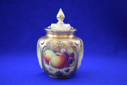 royal worcester painted fruit small pot pourri - CATEGORY: ANTIQUE CERAMICS - DATED 1960