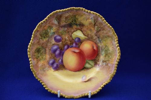 royal worcester painted fruit tea plate 7 - CATEGORY: ANTIQUE CERAMICS - DATED 1960