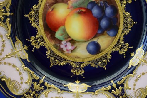 ROYAL WORCESTER CABINET PLATE WITH PAINTED FRUIT CENTRE BY WM BEE - ADDITIONAL PHOTO 2