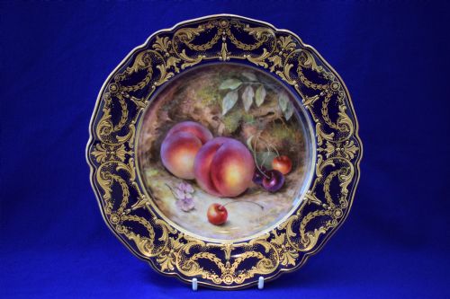 royal worcester dessert plate decorated painted fruit by sebright - CATEGORY: ANTIQUE PLATES - DATED 1920