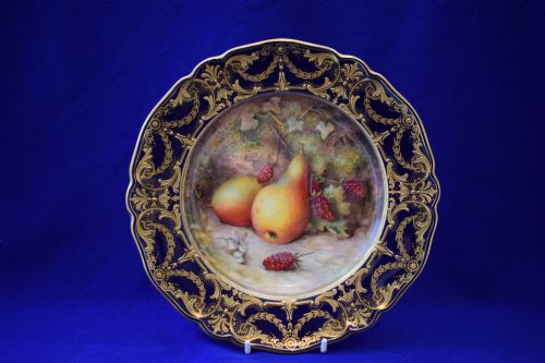 royal worcester dessert plate decorated painted fruit by sebright - CATEGORY: ANTIQUE PLATES - DATED 1920