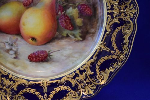 ROYAL WORCESTER DESSERT PLATE DECORATED PAINTED FRUIT BY SEBRIGHT - ADDITIONAL PHOTO 1